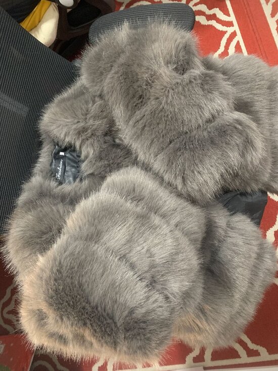 Faux fox fur jacket - Picture 3 of 5